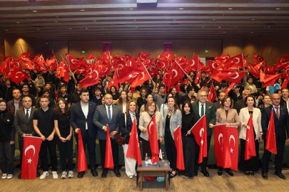 BAŞKAN ŞAHİN, “BİR DAKİKA, BİR MERAK, BİR CEVAP” PROGRAMINDA GENÇLERLE BULUŞTU