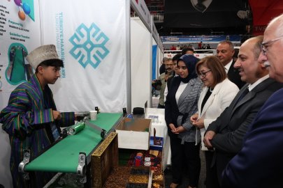 GAZİANTEP’TE TÜRK DÜNYASININ GENÇ BEYİNLERİ BİLİM VE TEKNOLOJİ İÇİN BULUŞTU