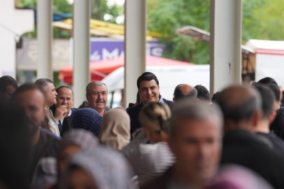 Umut Yılmaz'dan mahalle ziyareti