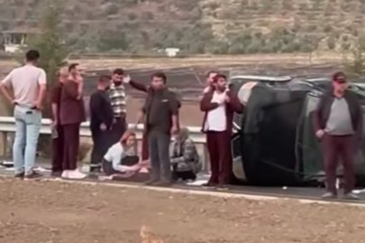 Kontrolden çıkan araç karşı şeride uçtu: 4 yaralı