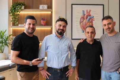 Anka Hastanesi’nde kas göğüs kemiği kesilmeden bypass