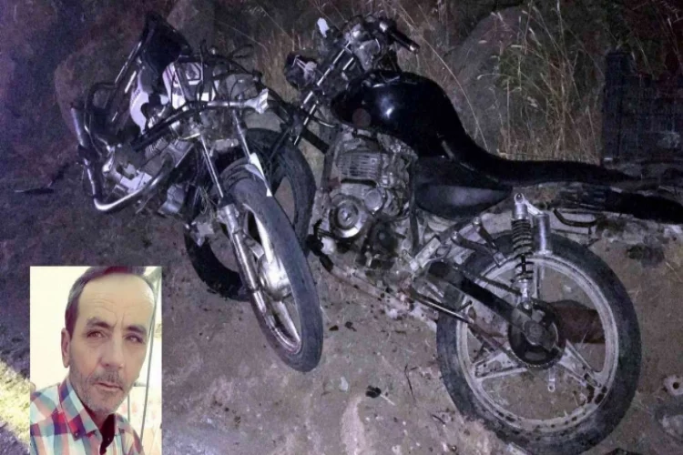 Akrabalar motosikletle çarpıştı: 1 ölü