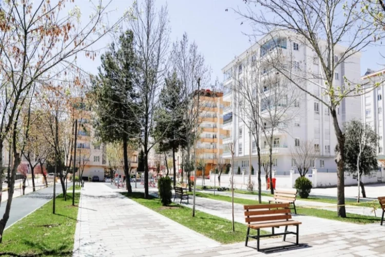 Atatürk mahallesindeki park yenilendi