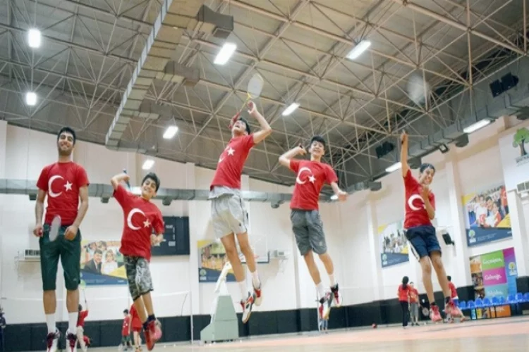 Badminton branşına ilgi büyüyor