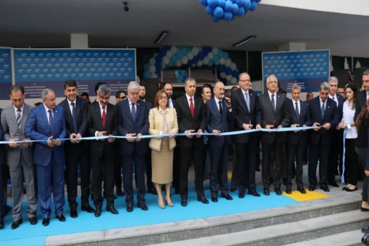 Bakan Müezzinoğlu, SGK yeni hizmet binasını açtı