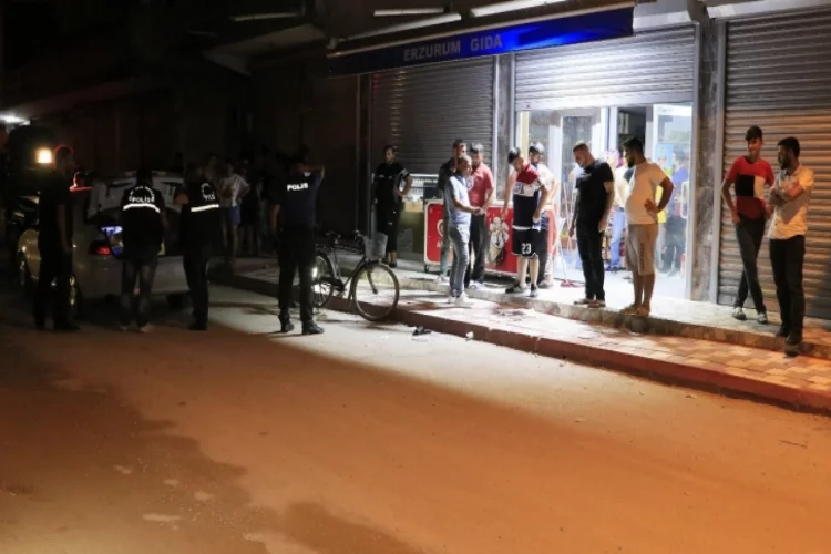 Bakkal önünde silahlı saldırı: 1 ölü, 1 yaralı