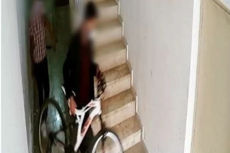 Bisiklet hırsızları güvenlik kameralarından kaçamadı