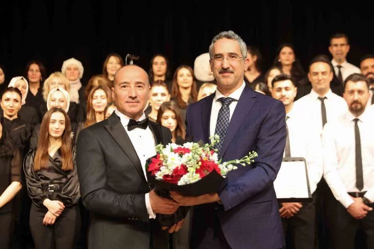 Gaziantep’te Türk Halk Müziği Korosu’ndan yeni yıl konseri