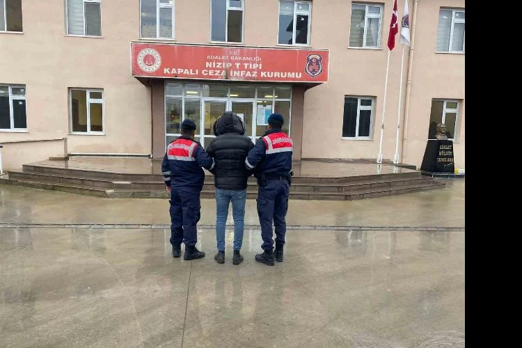 Gaziantep’te yasadışı göçmen taşıyan 2 organizatör yakalandı