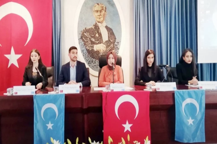 GAÜN öğrencilerinden Doğu Türkistan: Dil, Kültür, Sanat ve Edebiyat paneli