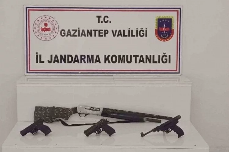 Gaziantep’te 14 adet ruhsatsız silah ele geçirildi: 11 gözaltı