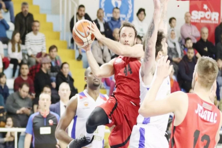 Gaziantep Basketbol farklı kazandı: 93-69