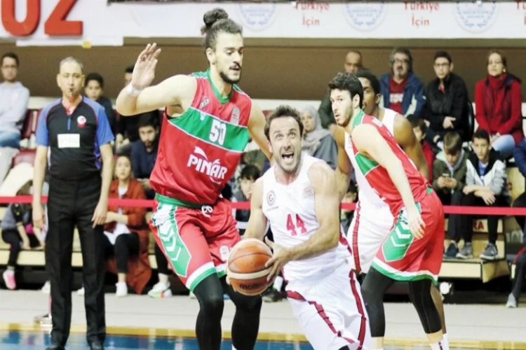 Gaziantep Basketbol son saniyede güldü