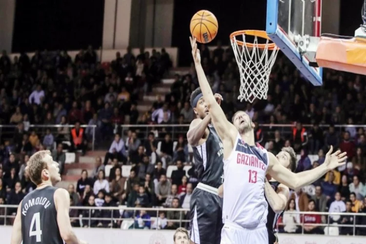 Gaziantep Basketbol son saniyede kazandı
