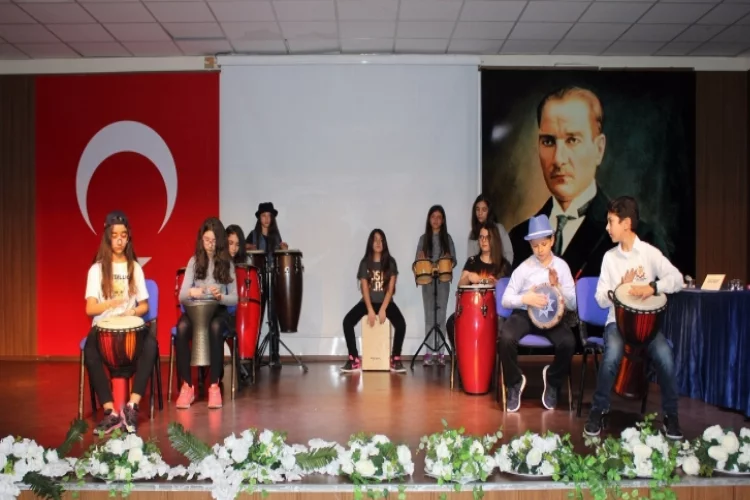 Gaziantep Kolej Vakfında mini konser