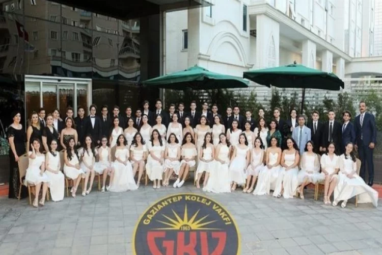 Gaziantep Kolej Vakfı’ndan mezunlarına muhteşem balo
