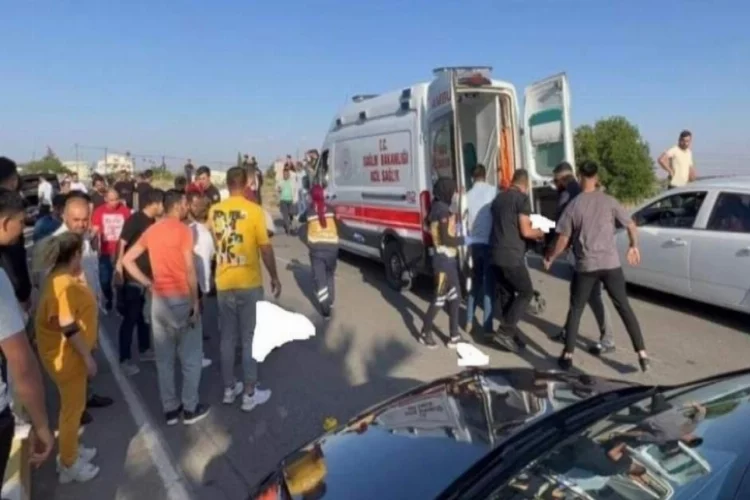 Gaziantep’te otomobil ile motosiklet çarpıştı: 1 ölü, 2 yaralı