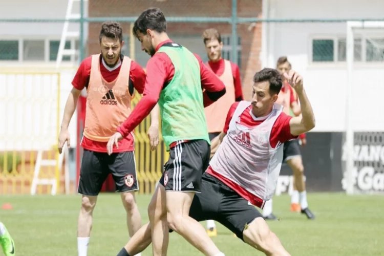 Gazişehir Play-Off’u garantilemek istiyor