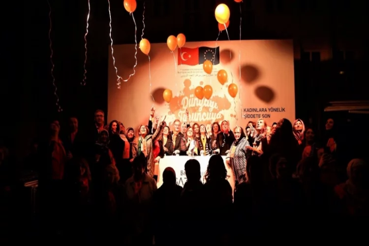 Kadına yönelik şiddete son vermek için Gaziantep turuncuya boyandı