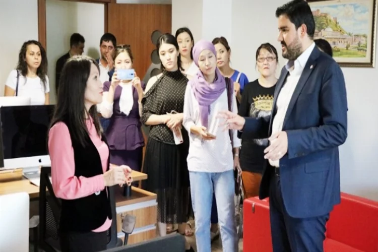 Kazakistanlı gazeteciler GGC’yi ziyaret etti