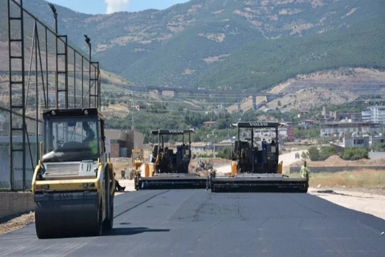 Nurdağı'nda yollar asfaltyanıyor