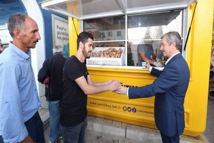 Şahinbey Belediyesi çorba ikramları ile vatandaşın içini ısıtıyor