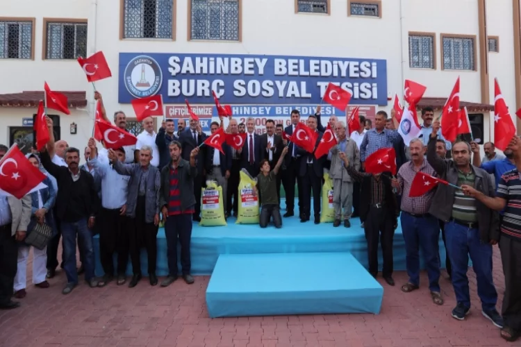 Şahinbey Belediyesi gübre desteğini sürdürüyor