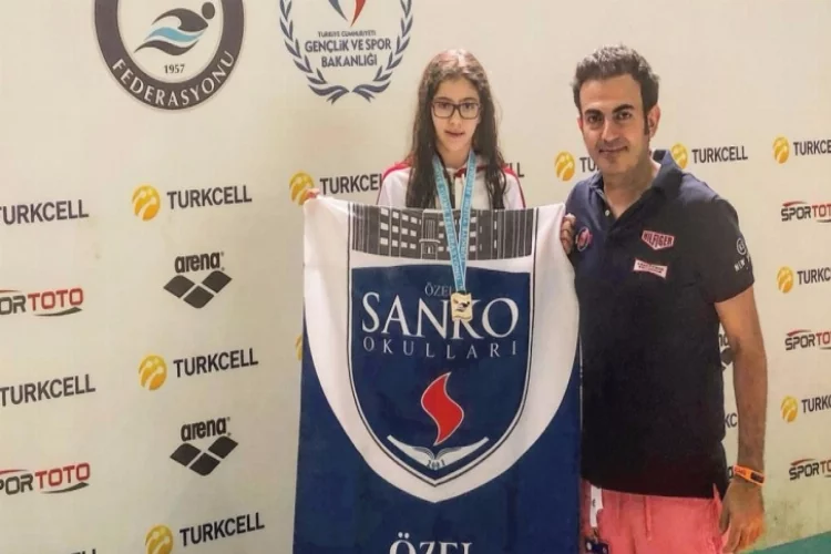 SANKO Okulları yüzücüsü Türkiye ikincisi oldu