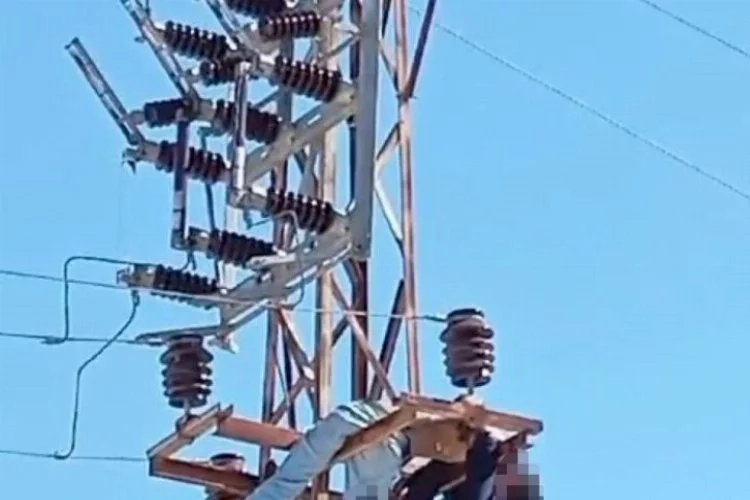 Şanlıurfa’da feci olay: Tırmandığı elektrik direğinde akıma kapıldı