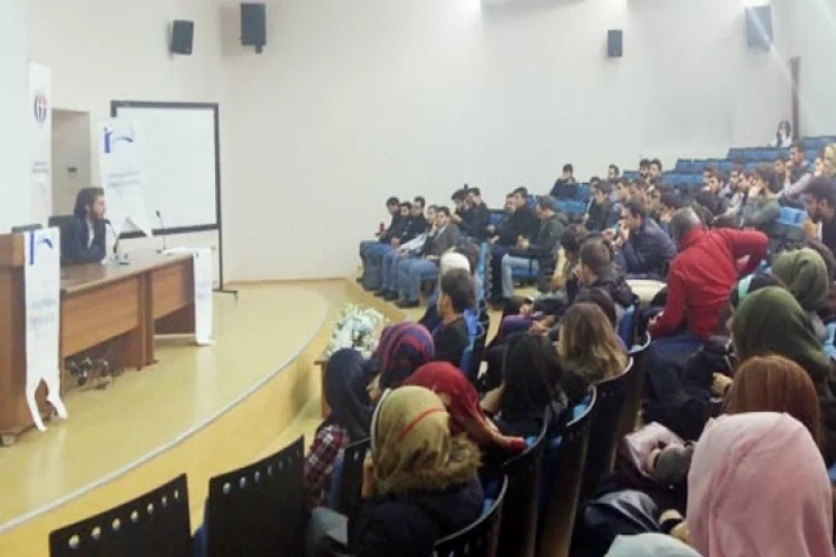 “Semerkand’dan Mostar’a Alperenler” konferansı düzenlendi