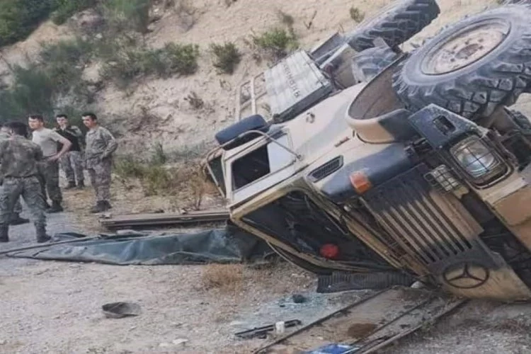 Şırnak’ta askeri araç devrildi: 2 asker şehit oldu, 2 asker yaralı
