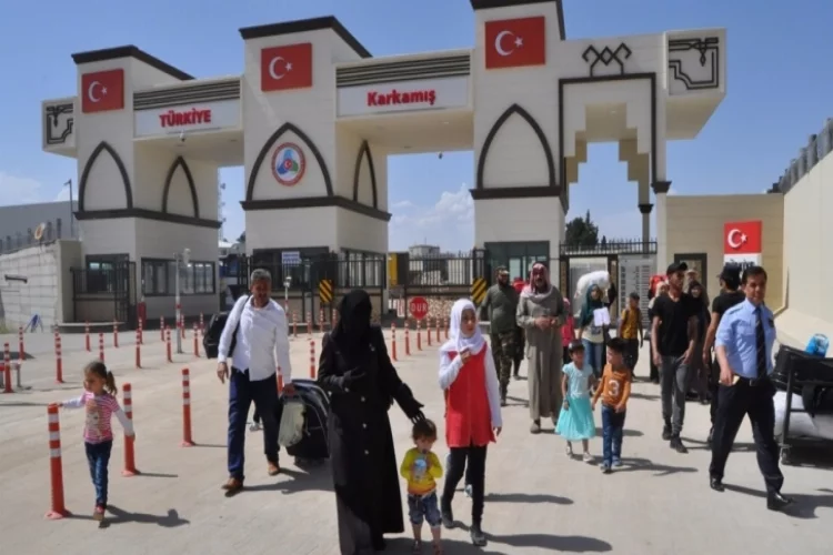 Suriyeliler ülkelerine bayram için dönüyor