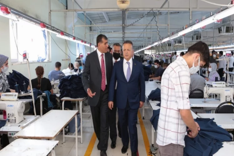 TİM Başkanı İsmail Gülle Aslankaya Tekstil’i ziyaret etti