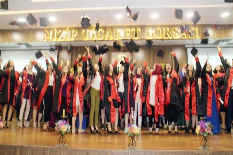 Ünsal Ören’de coşkulu mezuniyet